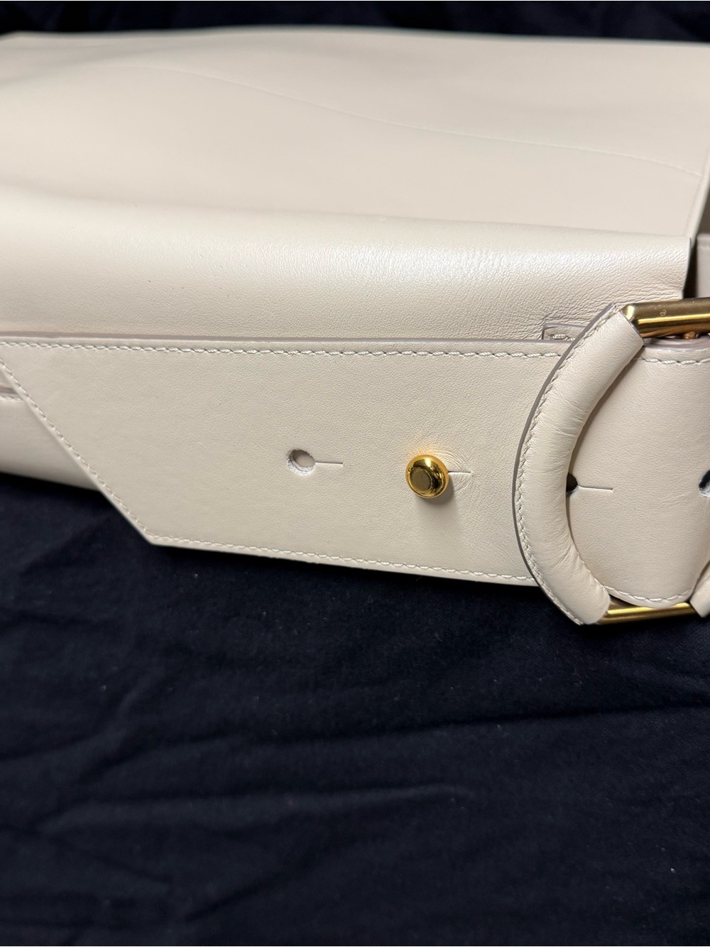 Banana Republic Vida Oversized Cream Leather Shoulder Tote - Picture 2 of 4
